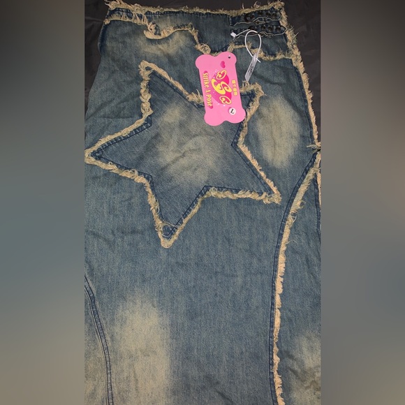 ❤ Strike A Pose Vintage Denim Maxi Skirt ❤ - Picture 3 of 5